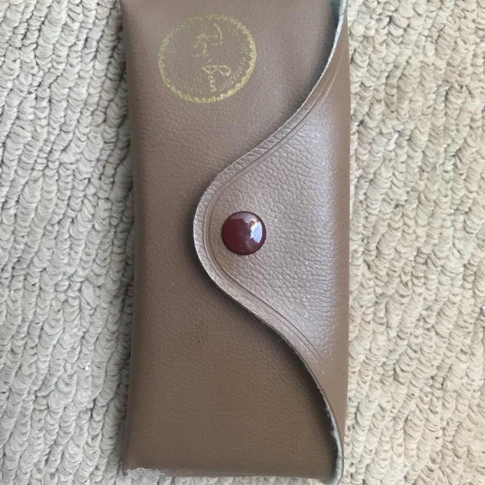 Ray Ban case